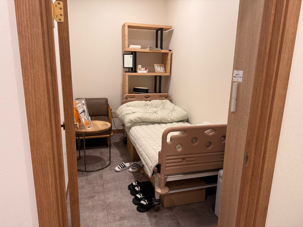 Morgan Dermatology patient recovery room