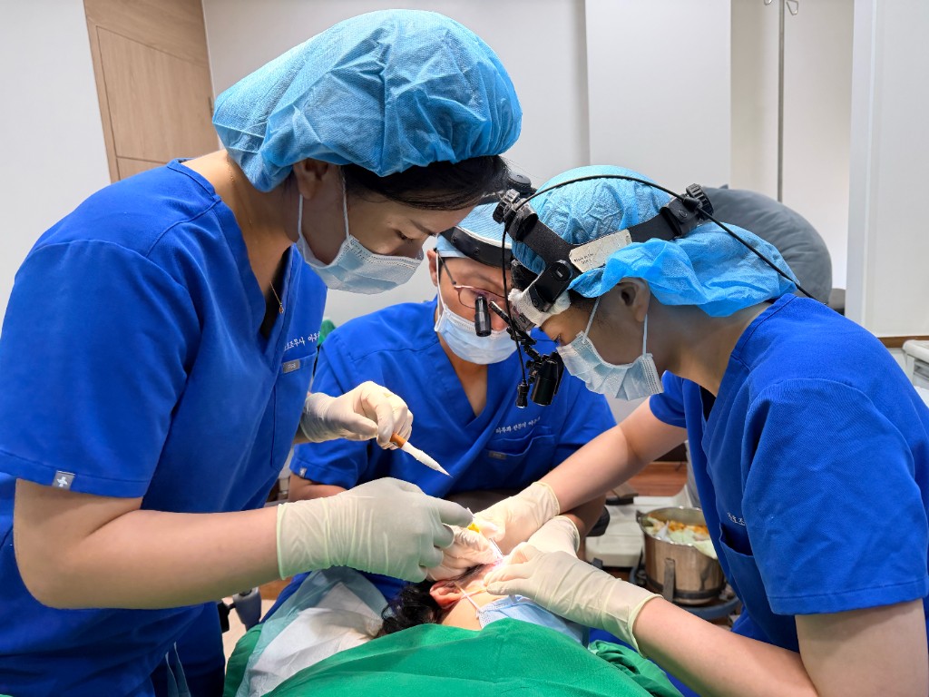 Morgan Dermatology surgical team